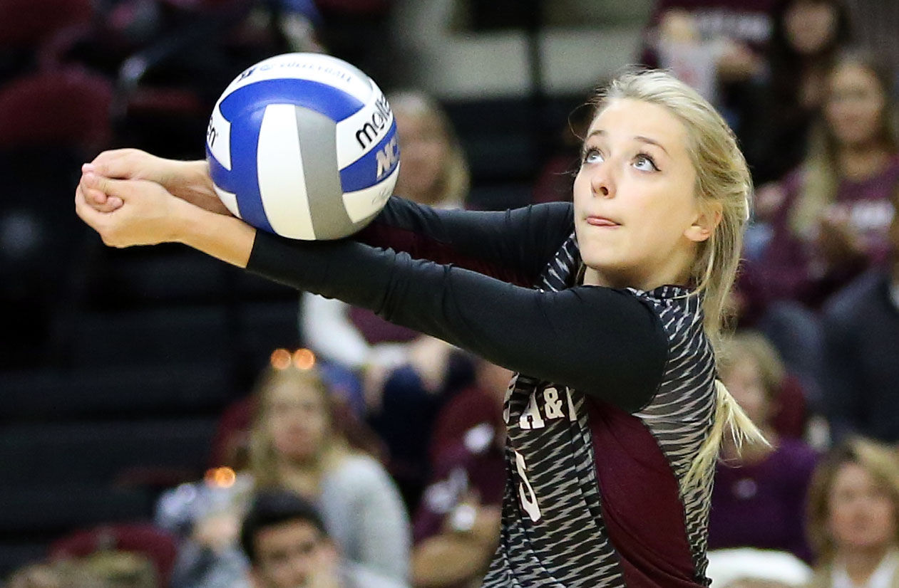 Hawaii vs. Texas A&M NCAA Volleyball Second Round